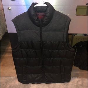 ALFANI SLIM FIT VEST-BLACK-INSULATED ZIP-UP & POCKETS EXCELLENT CONDITION-LARGE